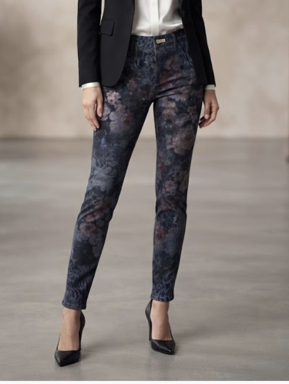 Joseph Ribkoff Floral Straight-Leg Pants Black & Pink Size 12 Like New